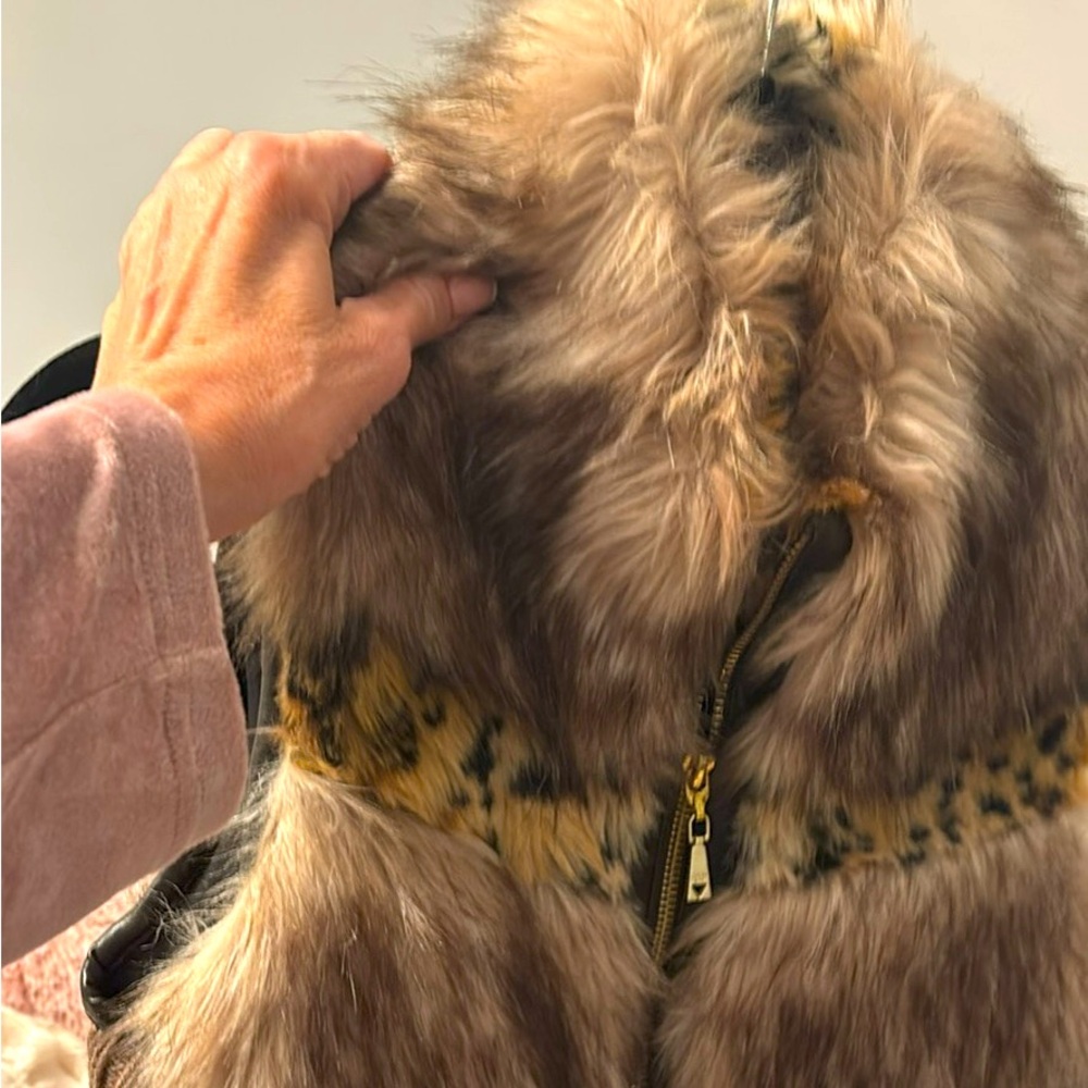 guess fur vest barely used